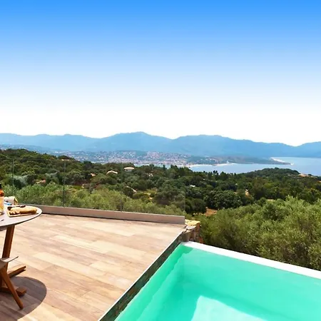 Vetricella Sleeps 2 Pool Air Con Wifi 奥尔梅托